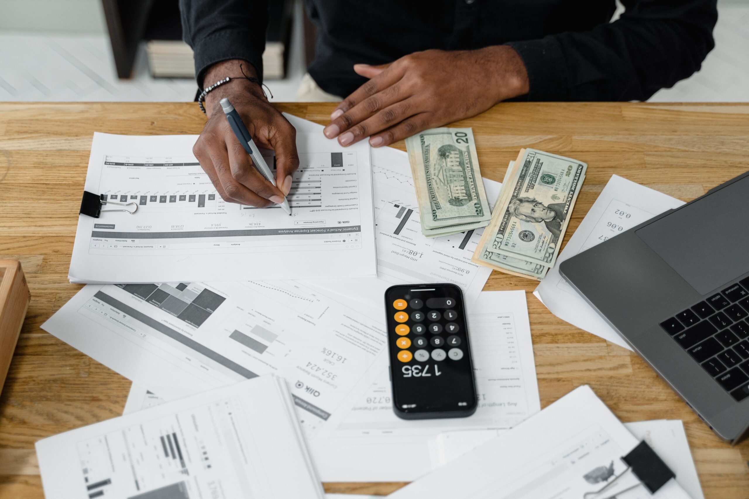 Identity verification for secure financial account access